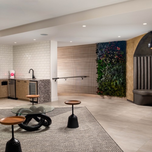Sky Lounge at The Eden Apartments in Los Angeles Sky Lounge at The Eden Apartments in Los Angeles